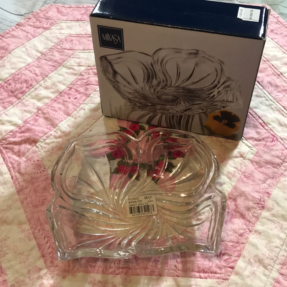 Mikasa Flores Sweet Dish 7.5” - Picture 2 of 3